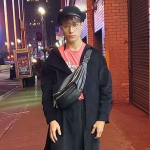 Meet your Posher, Yan